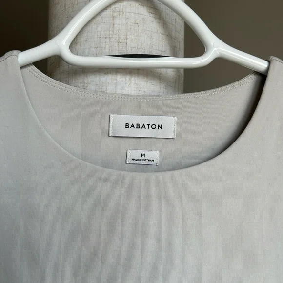 Aritzia Contour Crew Cropped T-shirt - Picture 2 of 4